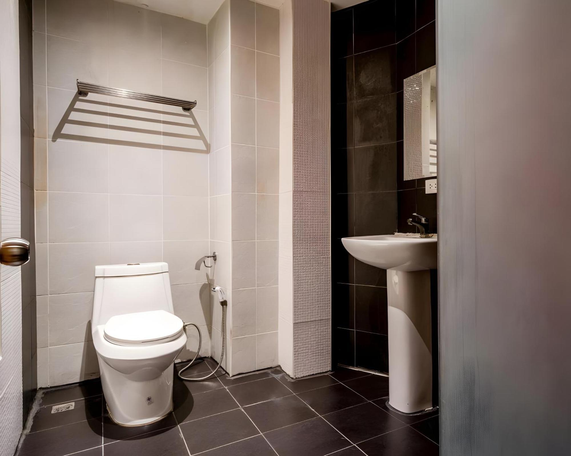 Go Inn Sukhumvit Soi 20 Bts Asok Банкок Екстериор снимка